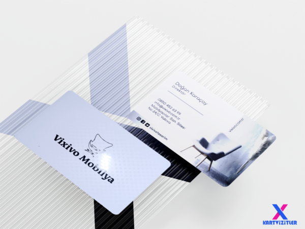 plastik-kartvizit-on-arka-trigromi-baski-yaldiz-xkartvizitler