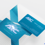 Plastik Kartvizit – Parlak Lak – Yaldız Baskı – 760 Mikron – Oval Kesim