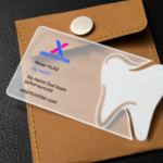 Diş Hekimi Özel Kesim Şeffaf Kartvizit – Diş Şeklinde Modern Tasarım