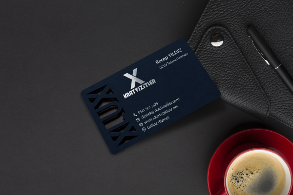 ozel-kesimli-fantazi kartvizit-parlak-gümüş-yaldizli-xkartvizitler