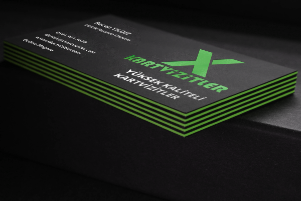 3katli-sivama-kartvizit-altin-ve-gumus-yaldizli-köşeleri-yesil-renk